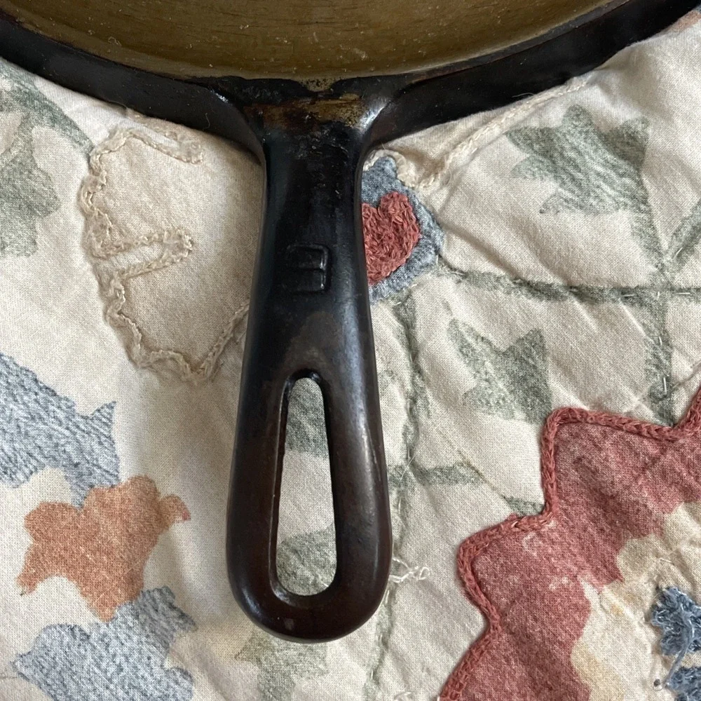 Griswold Cast Iron Handle Griddle No. 9 609 G‎ Erie PA Flat 11